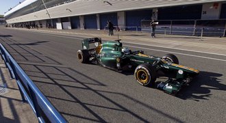 Petrov nahradil v Caterhamu Trulliho, F1 bude bez Italů