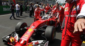 Vettel přišel o třetí místo! Kvůli penalizaci je nakonec v Mexiku pátý