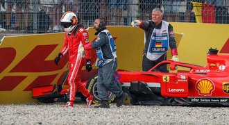 Vettelův kiks jako bod obratu? Kolaps pilota Ferrari může zlomit šampionát