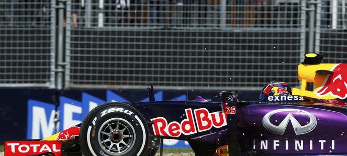 Ostrá slova zazněla ze stáje Red Bull hned po prvním závodě sezony.