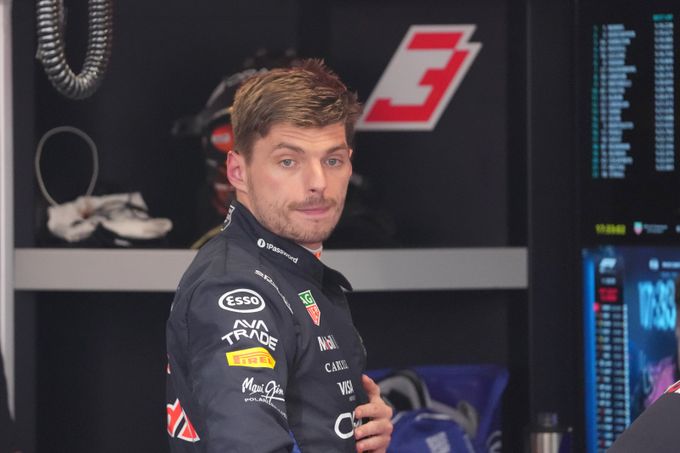 Znovu se mluví o Verstappenově klauzuli. Odejde Red Bullu hvězda? Možnosti jsou omezené Znovu se mluví o Verstappenově klauzuli. Odejde Red Bullu hvězda? Možnosti jsou omezené