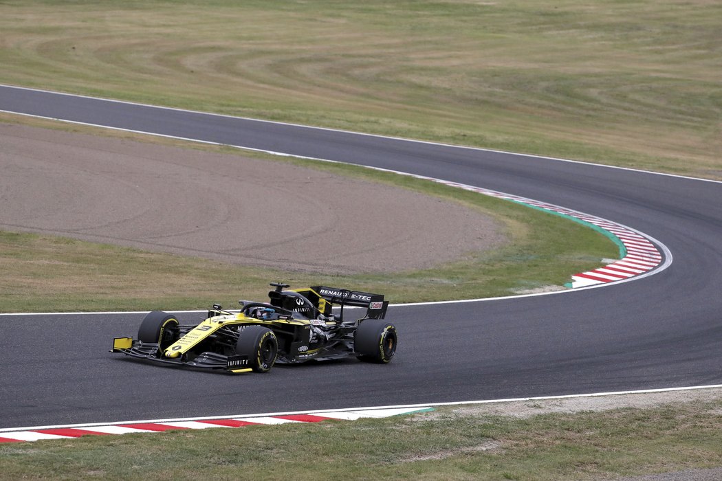 Daniel Ricciardo a jeho tým by mohli být v pořádných problémech