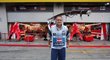 Maršál Radim Šnýdr musí v rámci svého dobrovolnictví pro F1 zvládnout uhasit požár i zachránit život