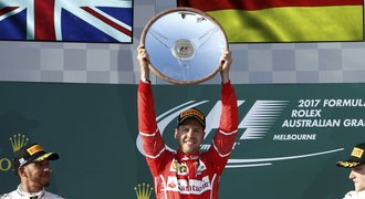 Vettel ovládl VC Austrálie, pro Němce i Ferrari jde o první výhru od září 2015