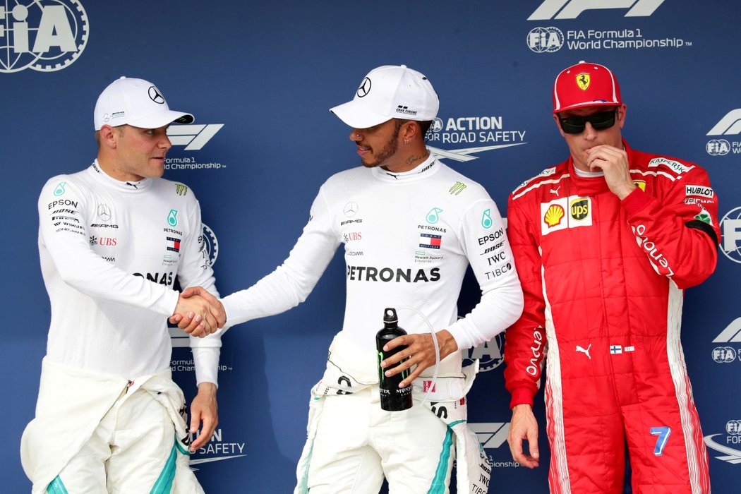 Mercedes vládl v kvalifikaci na VC Maďarska. Lewis Hamilton vyhrál, Valtteri Bottas skončil druhý, za nimi dojel Kimi Räikkönen z Ferrari
