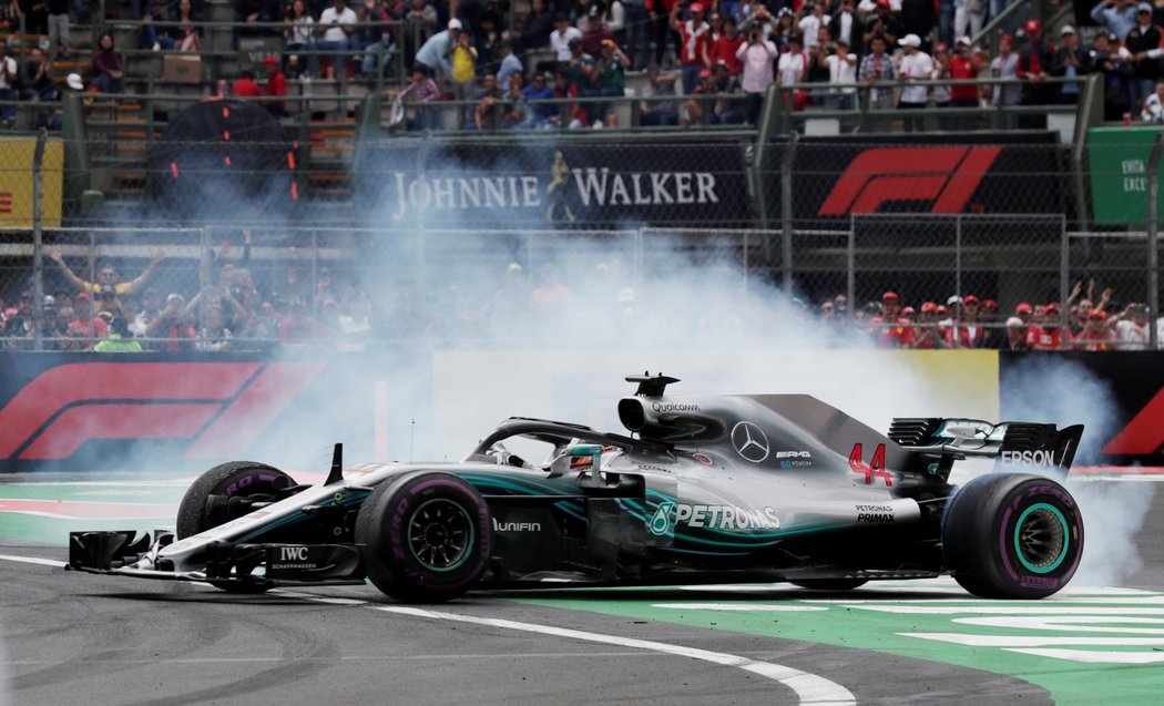 Lewis Hamilton měl ze zisku pátého titulu mistra světa velkou radost