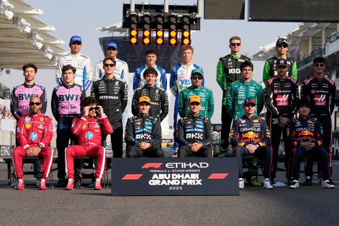 Formule 1 ONLINE: Vrchol sezony v Abú Zabí. Kdo se stane mistrem světa? Formule 1 ONLINE: Vrchol sezony v Abú Zabí. Kdo se stane mistrem světa?