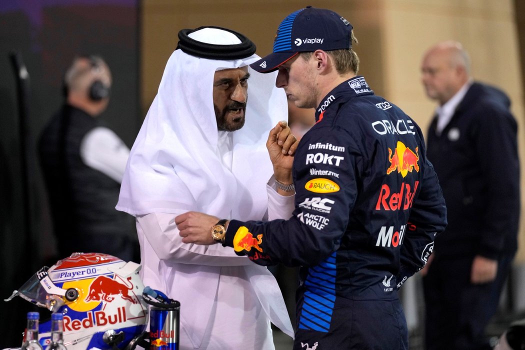Max Verstappen ovládl kvalifikaci na úvodní Velkou cenu Bahrajnu