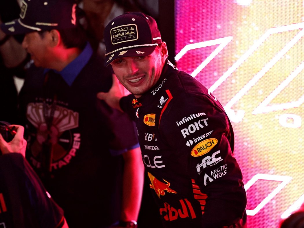 Max Verstappen je potřetí za sebou mistrem světa formule 1