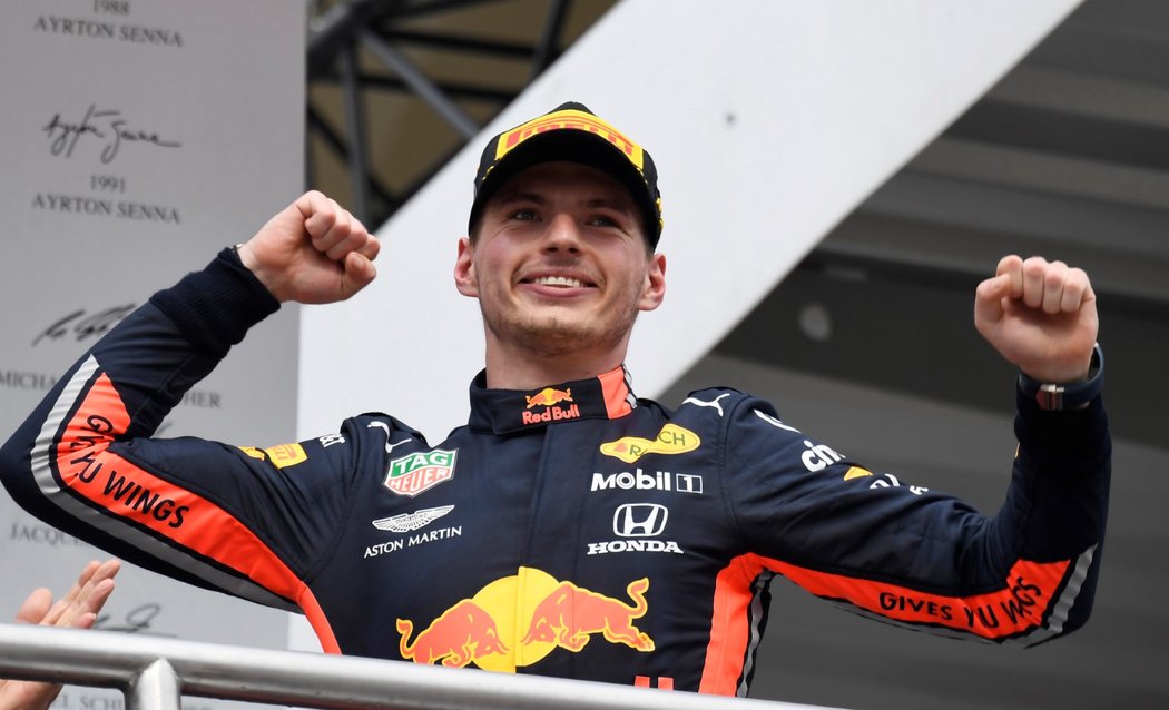 Max Verstappen z Red Bullu slaví triumf na Velké ceně Německa