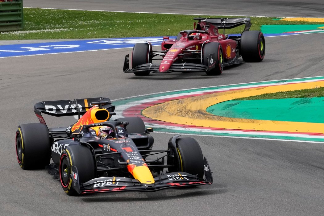 Sobotní sprint v Imole ovládl Max Verstappen před druhým Charlesem Leclercem