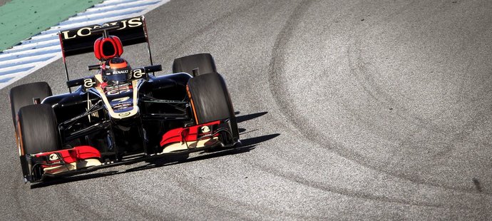 Kimi Räikkönen se defektu pneumatik nebojí