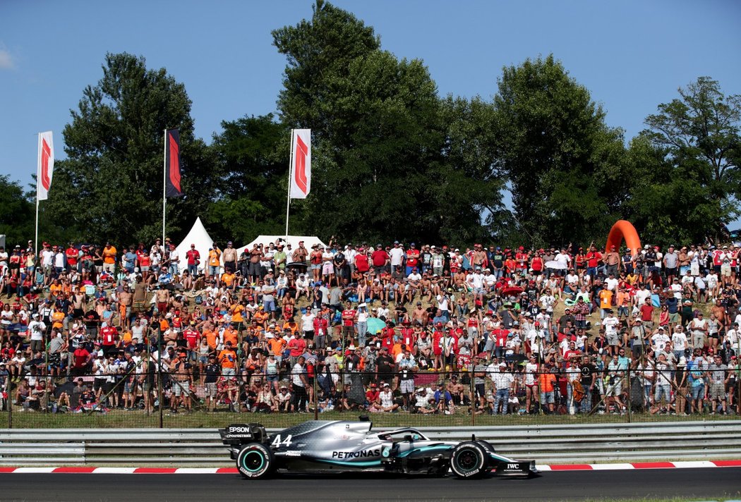 Úřadující šampion formule 1 Lewis Hamilton během Velké ceny v Maďarsku