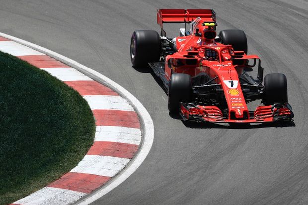 Kimi Räikkönen během svého angažmá ve Ferrari při VC Kanady Kimi Räikkönen během svého angažmá ve Ferrari při VC Kanady