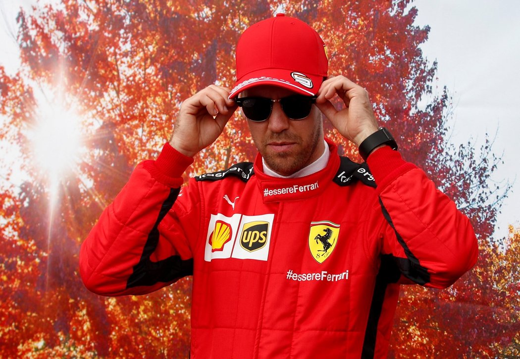 Čtyřnásobný mistr světa formule 1 Sebastian Vettel se nedohodl na nové smlouvě s Ferrari a po sezoně v italské stáji po šesti letech skončí.