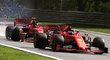 V GP Brazílie došlo na kolizi stájových kolegů z Ferrari
