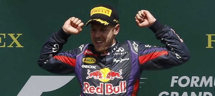 Sebastian Vettel slaví svůj premiérový triumf na kanadském asfaltu