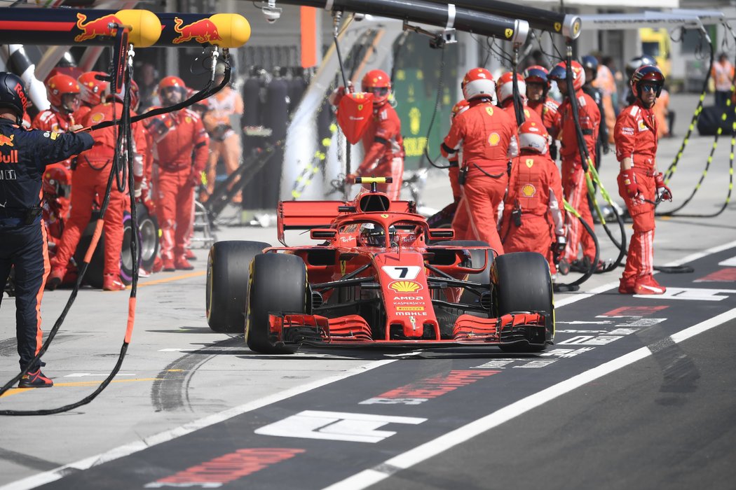 Kimi svými hláškami bavil fanoušky Formule 1. Po sezóně ale končí.