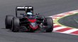 Fernando Alonso a jeho nové zbarvění vozu stáje McLaren