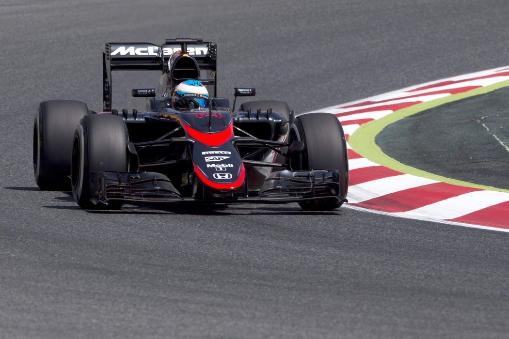 Fernando Alonso a jeho nové zbarvění vozu stáje McLaren