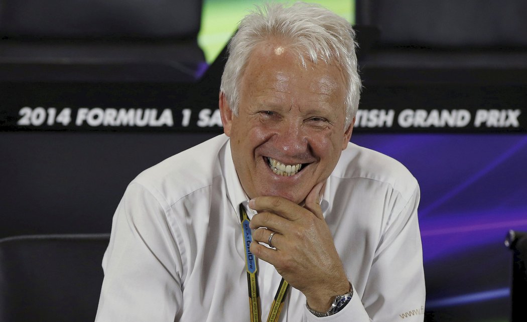 Šestašedesátiletý Charlie Whiting utrpěl plicní embolii