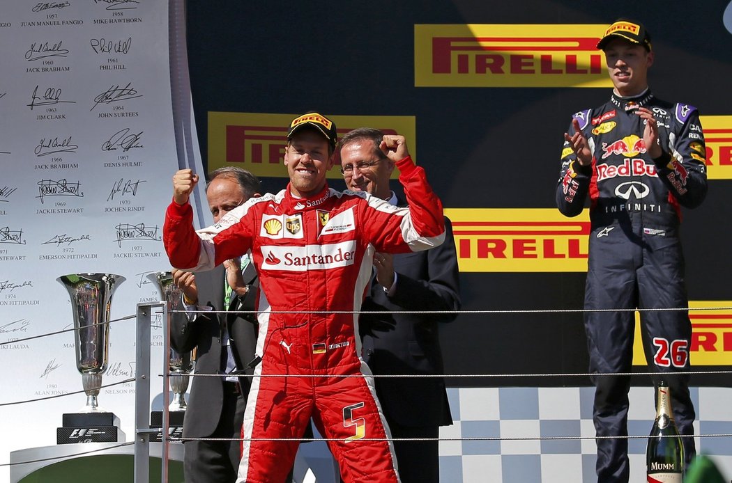 Sebastian Vettel na stupních vítězů.