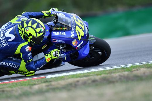 Valentino Rossi na Masarykově okruhu v Brně při GP České republiky Valentino Rossi na Masarykově okruhu v Brně při GP České republiky