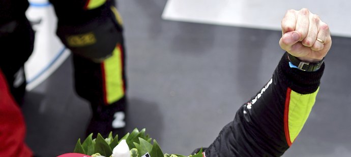 Simon Pagenaud slaví vítězství na Indy 500