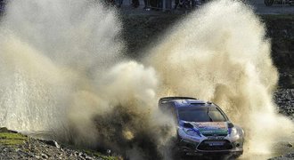 Latvala převzal na Britské rallye vedení, Loeb je druhý