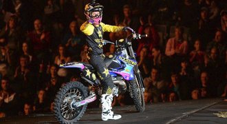 Freestyle motokrosař Podmol si v Německu zlomil obě nohy