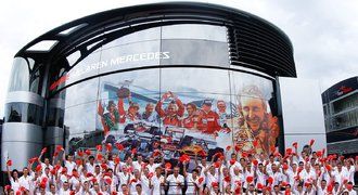 Trápení pokračuje, McLaren zažívá hořké padesáté výročí