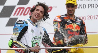 Morbidelli poprvé mistrem světa, Márquez se v MotoGP ještě neraduje