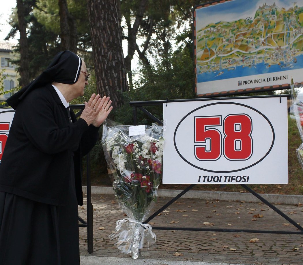 Řádová sestra byla fanynkou Marka Simoncelliho