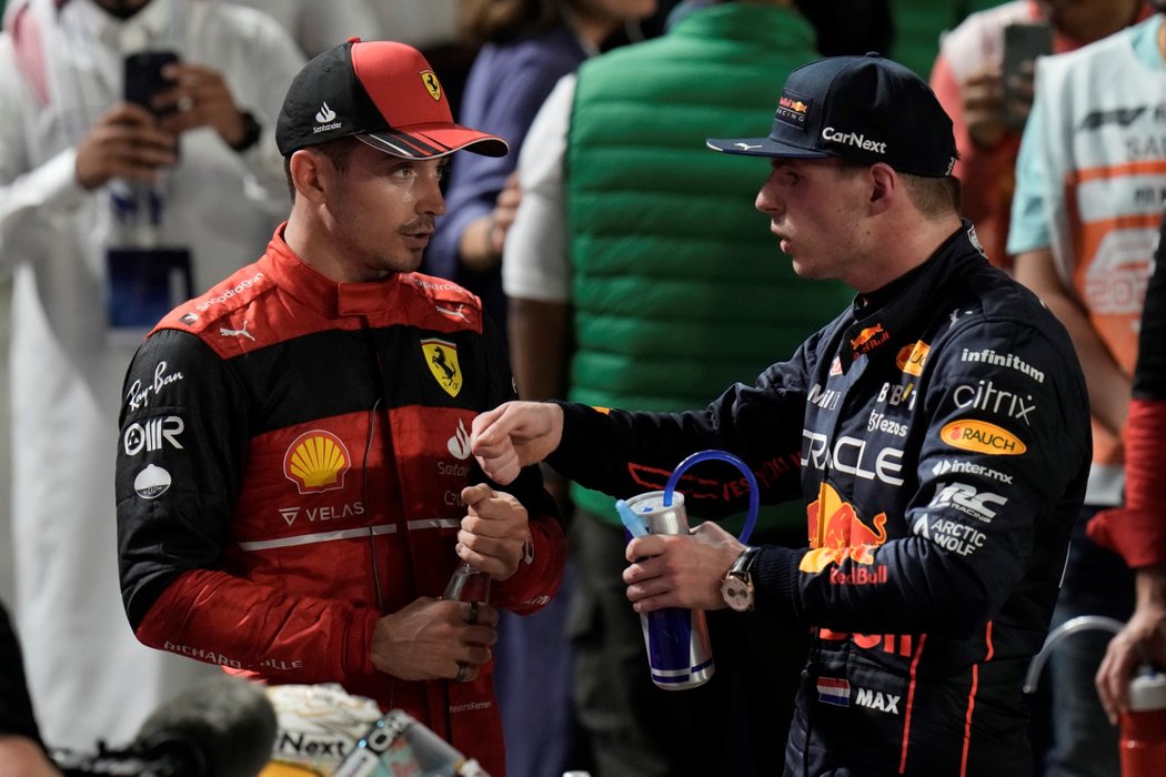 Charles Leclerc a Max Verstappen po Velké ceně Saudské Arábie