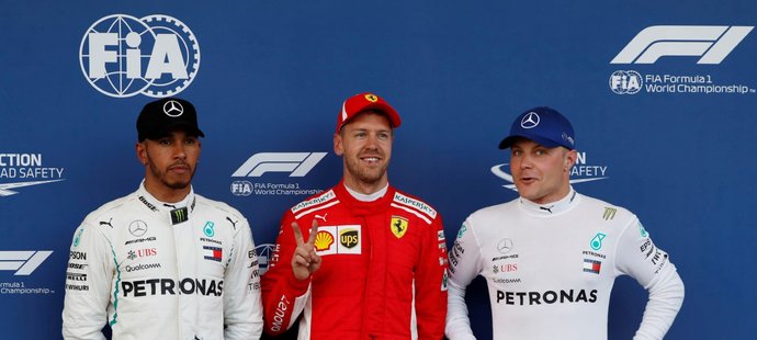Pole position VC Baku se postaví v pořadí - Sebastian Vettel, Lewis Hamilton, Valtteri Bottas