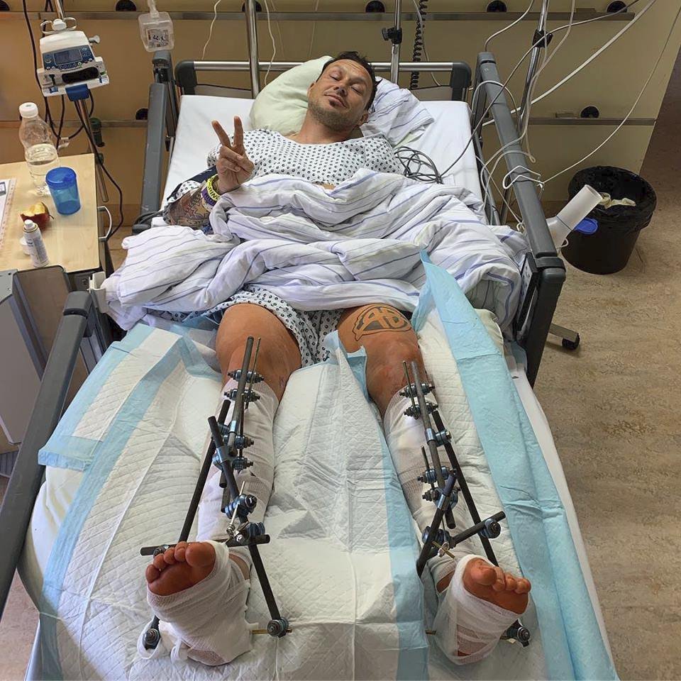 Český freestylový závodník Libor Podmol v mnichovské nemocnici, kde skončil po těžkém zranění a zlomenině obou dolních končetin