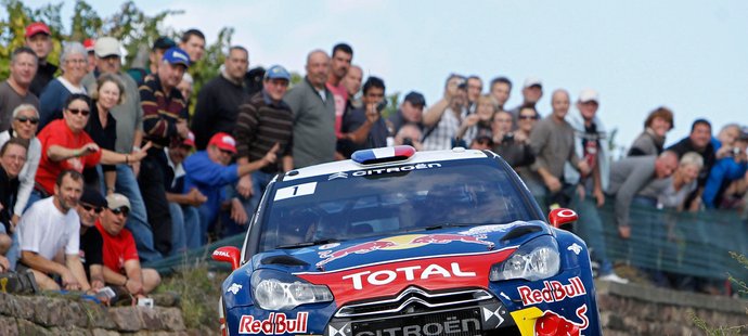 Sebastian Loeb si zajistil titul mistra světa stylově, vítězstvím na domácí rally