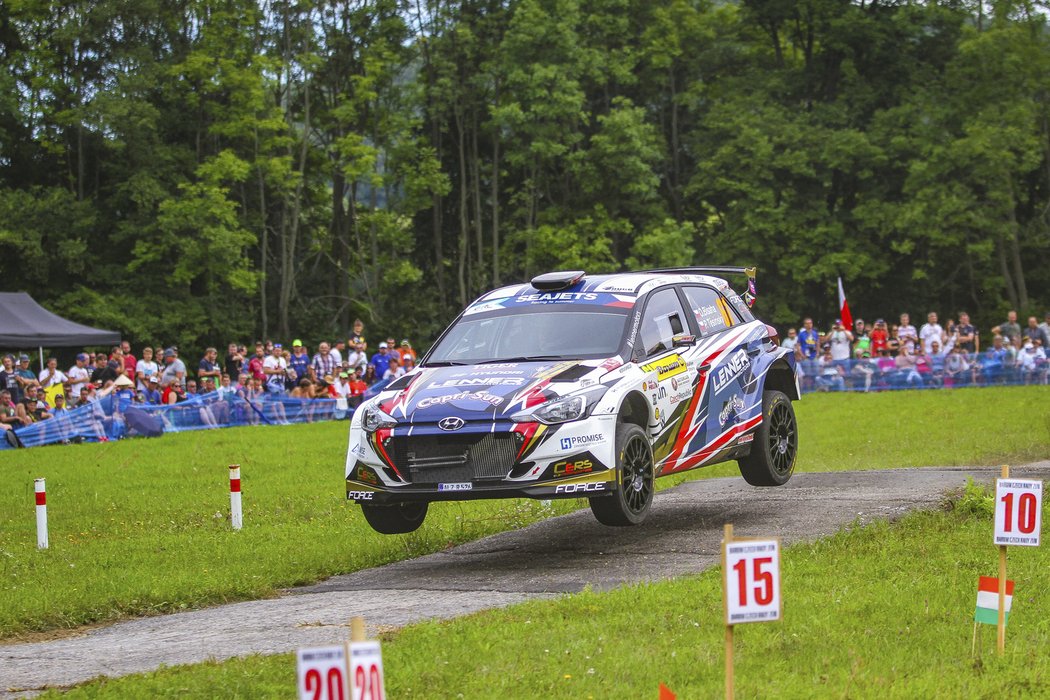 Nedělní záběry z Barum rallye