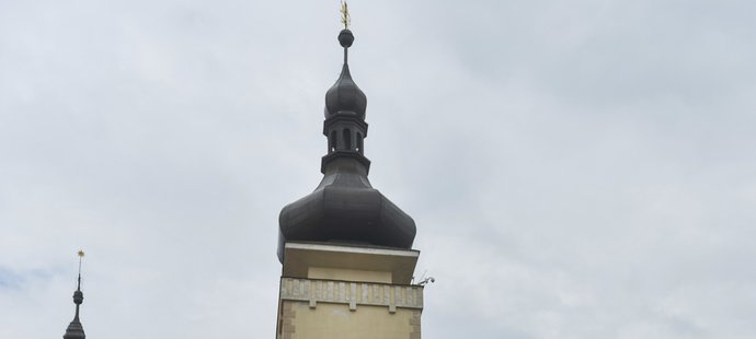 Vítězná posádka (zprava) Kalle Rovanperä a Jonne Halttunen z Finska