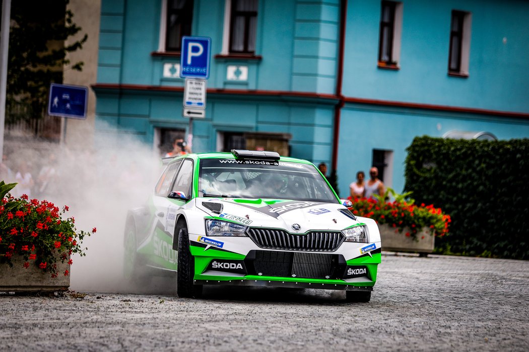 Rallye Bohemia ovládl Václav Pech