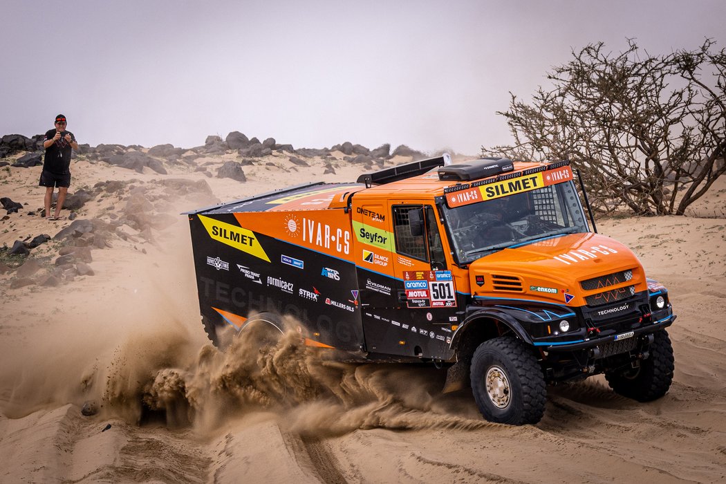Martin Macík se svou posádkou vybojoval na Dakaru skvělé druhé místo