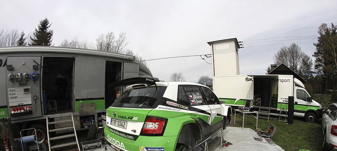 Škoda Fabia R5 se chystá do boje pro Jana Kopeckého