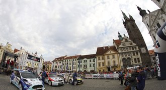 Trněný vyhrál Rallye Klatovy, favorizovaný Pech do cíle nedojel