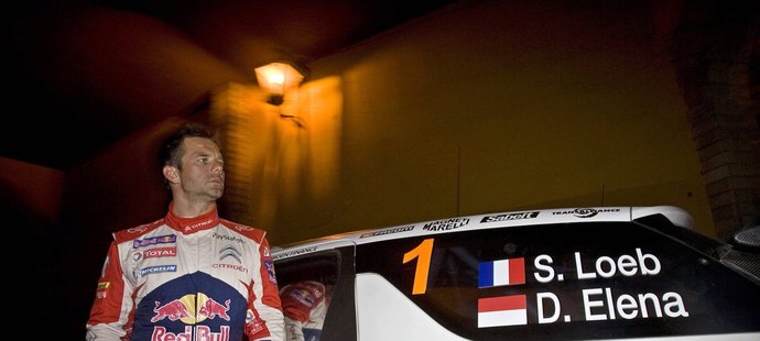 Sebastian Loeb je po první noční etapě mexické rallye na druhém místě.
