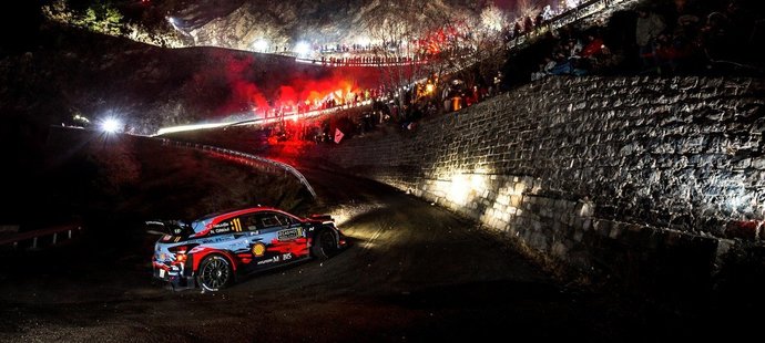 Thierry Neuville ovládl v Monte Carlu první etapu