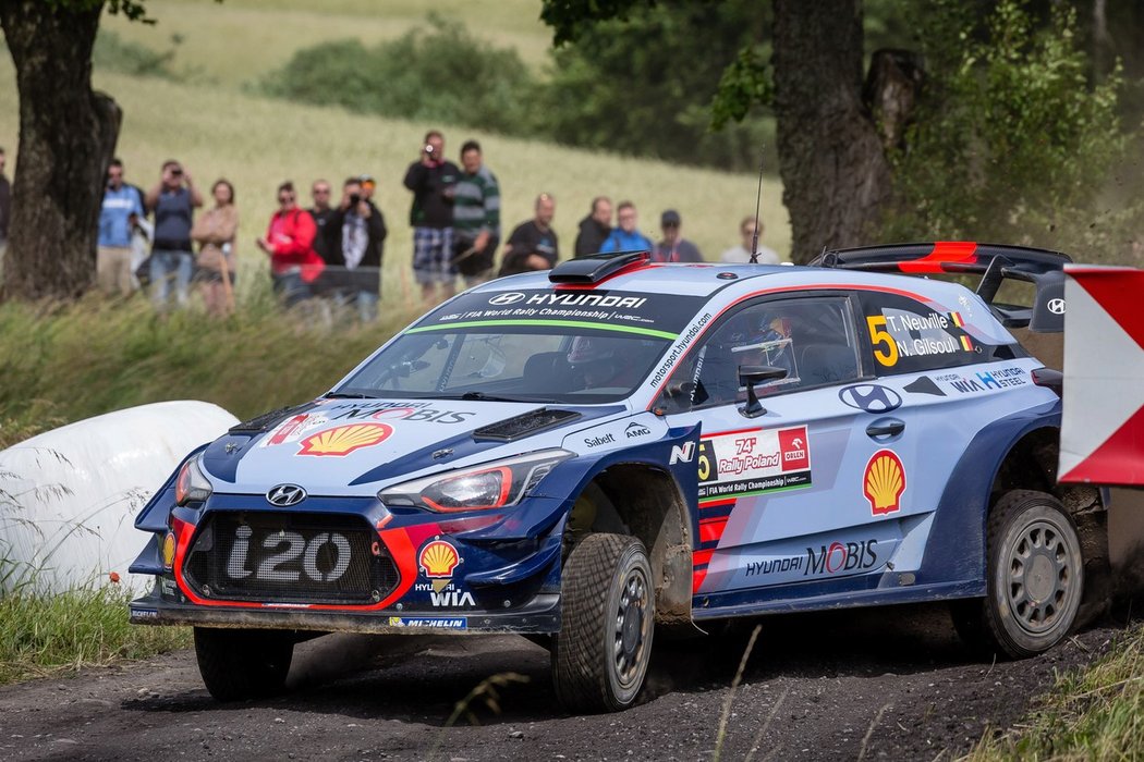 Thierry Neuville se stal čerstvým vítězem polské rallye