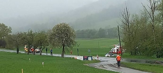 Smrt spolujezdkyně na Rallye Šumava. Pořadatelé soutěž předčasně ukončili