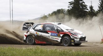 Vyrovnanou Finskou rallye vede Latvala, září i domácí Rovanperä