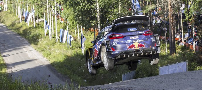 Současný lídr šampionátu Sébastien Ogier může na výhru ve Finsku zapomenout