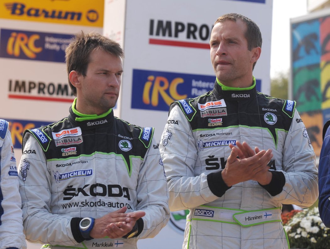 Vítězná posádka zlínské Barum rallye Mikko Markkula a Juho Hänninen. Soutěž se kvůli tragickému úmrtí jednoho z diváků nedojela